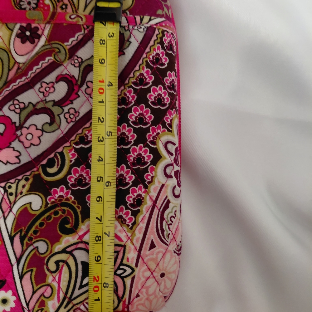 Vera Bradley Very Pink Paisley. Hard Shell Carry Case. Adj. Strap, Zipper Pocket - Picture 2 of 8